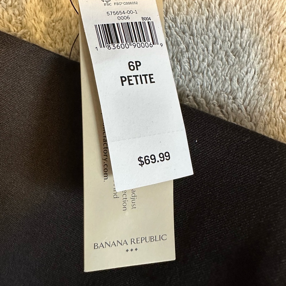 New Banana Republic black skirt, size 6P